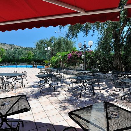 Hotel Apeneste Mattinata Zewnętrze zdjęcie