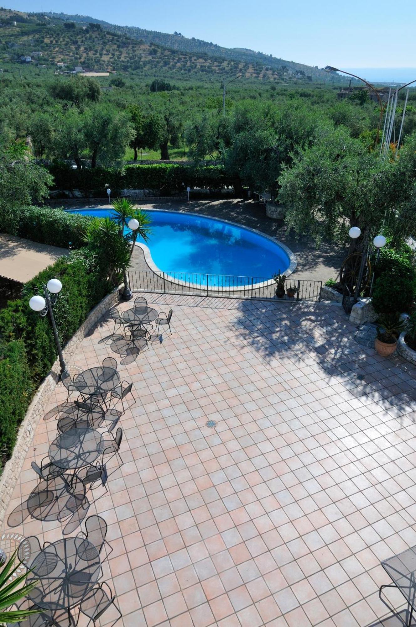 Hotel Apeneste Mattinata Zewnętrze zdjęcie