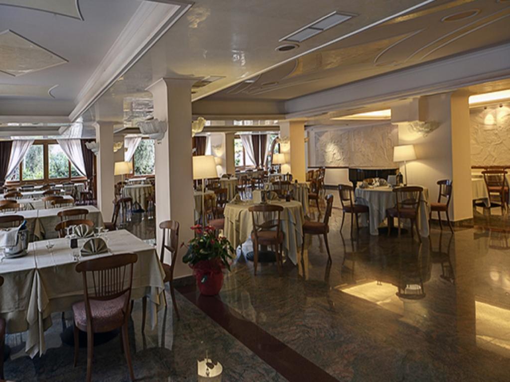 Hotel Apeneste Mattinata Zewnętrze zdjęcie