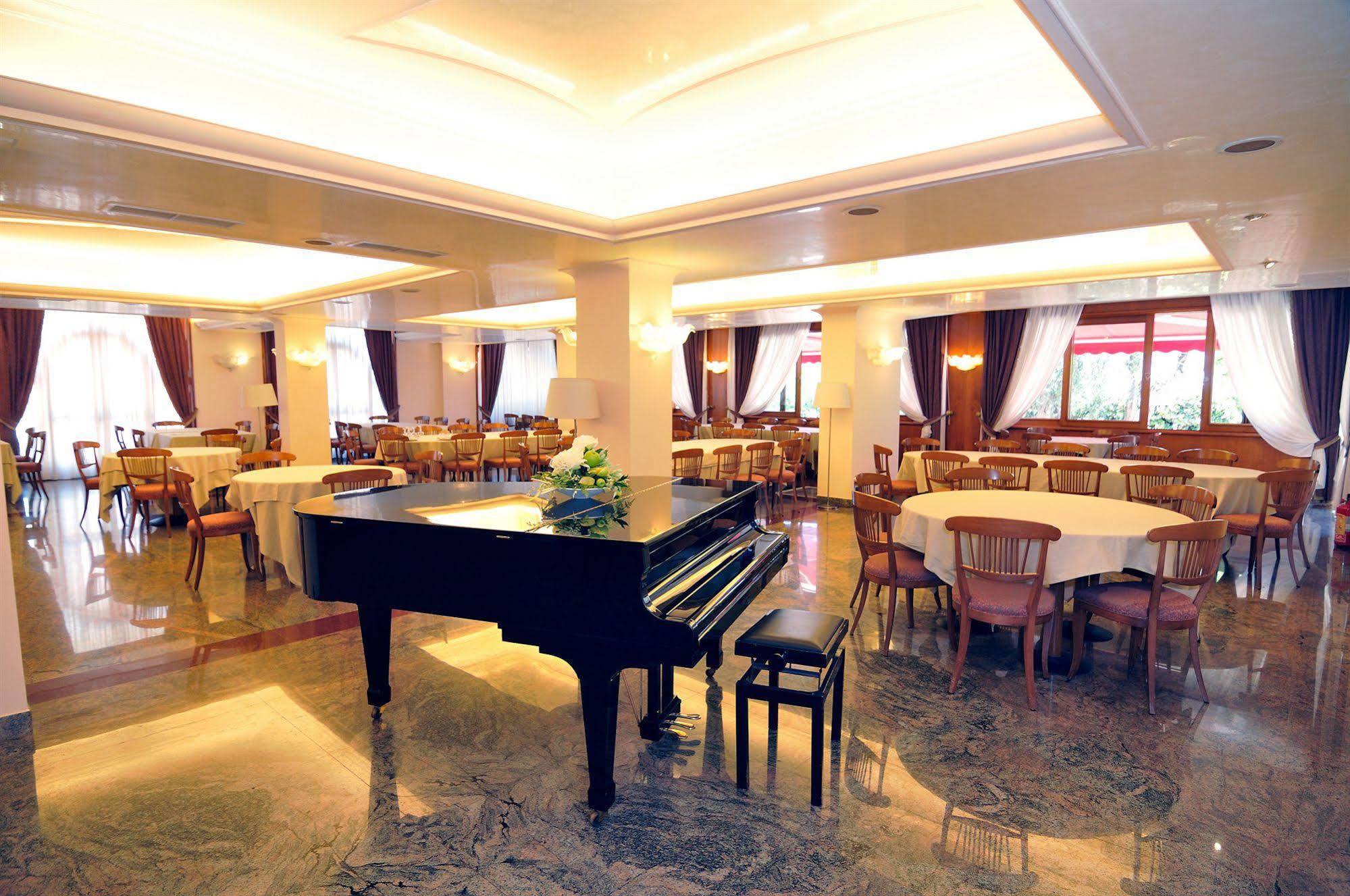 Hotel Apeneste Mattinata Zewnętrze zdjęcie