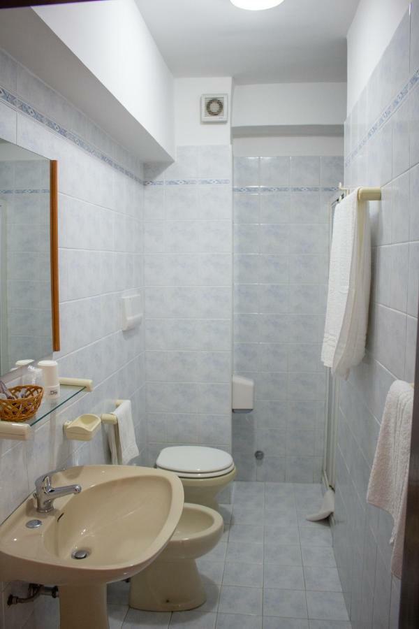 Hotel Apeneste Mattinata Zewnętrze zdjęcie